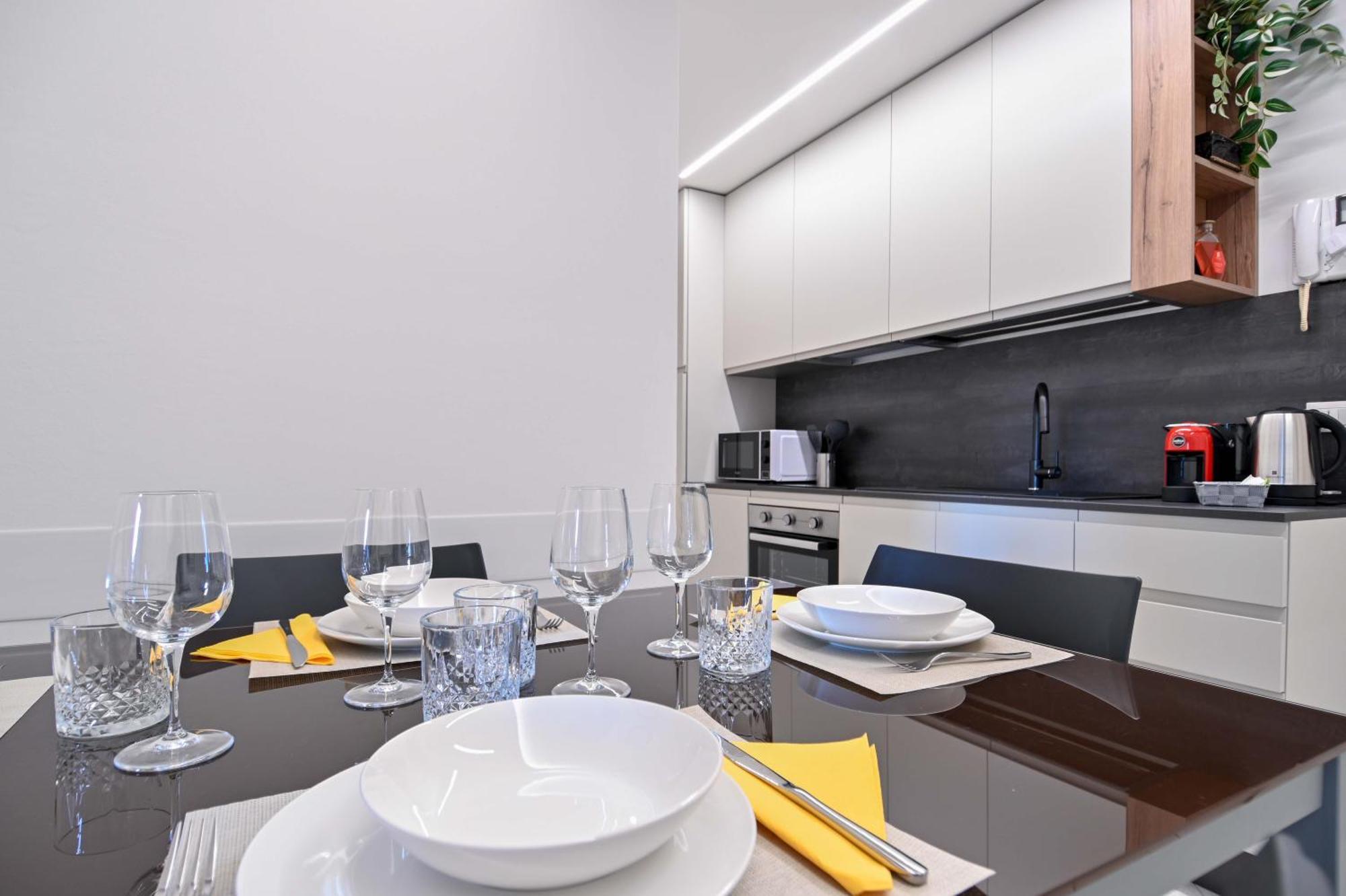 Appartement Bilocale Chic, 10 Min Aeroporto Milano-Bergamo, Box Auto E Aria Condizionata à Seriate Extérieur photo