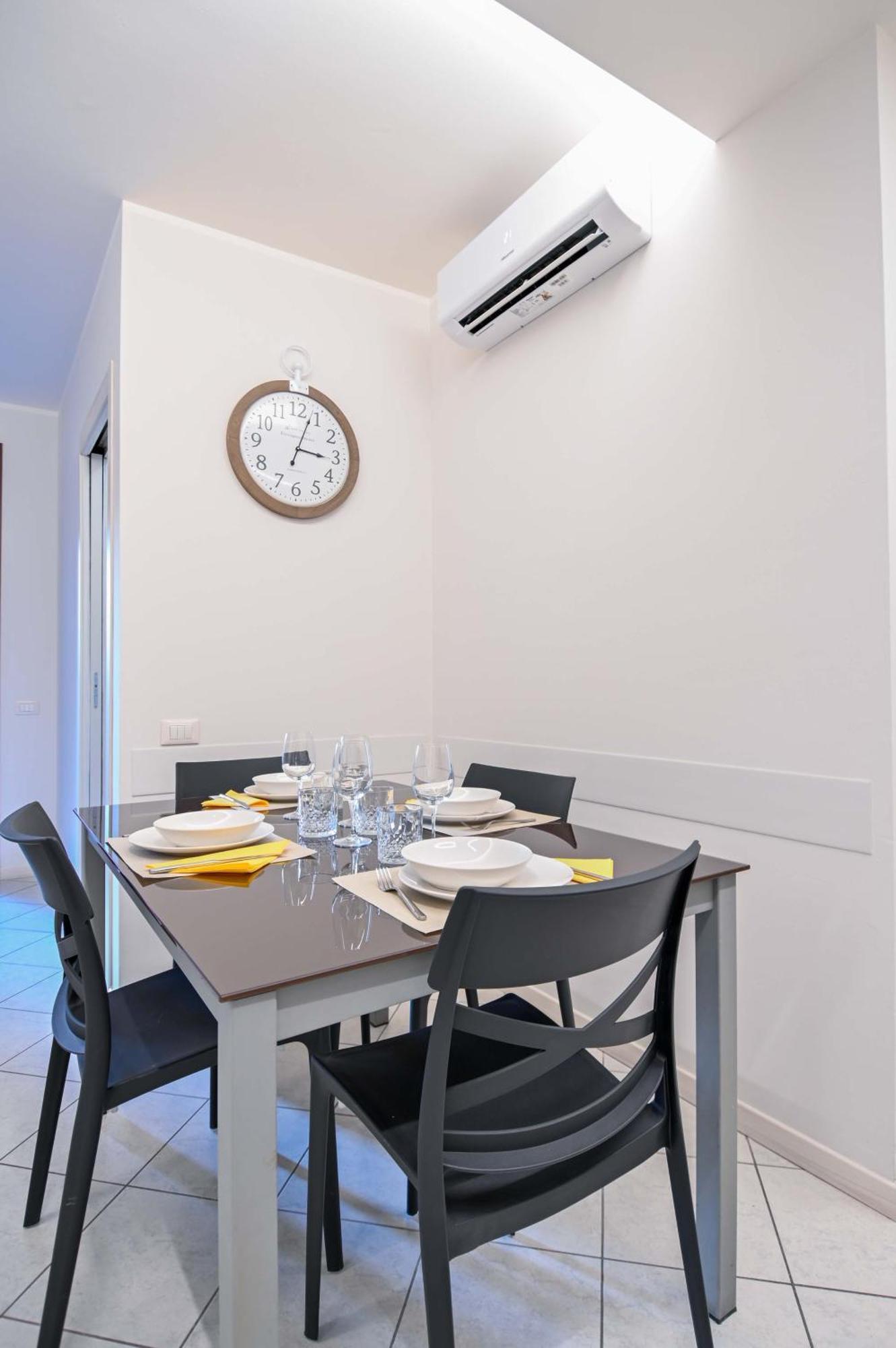 Appartement Bilocale Chic, 10 Min Aeroporto Milano-Bergamo, Box Auto E Aria Condizionata à Seriate Extérieur photo